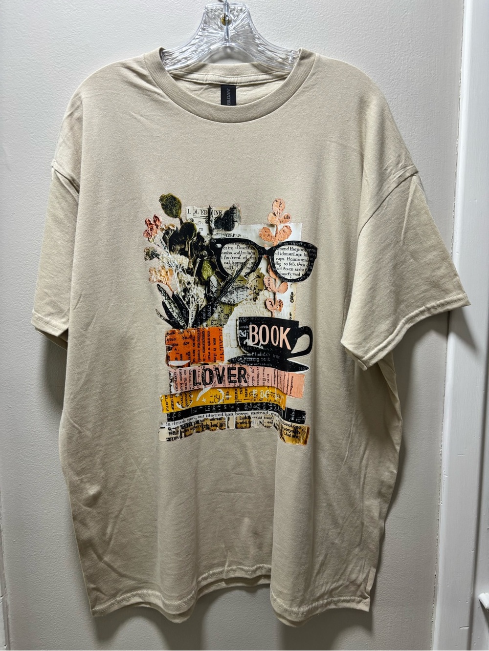 Woman’s XL Bookworm DTF Transfer Tan Heavy Cotton Crewneck T Shirt New Handmade